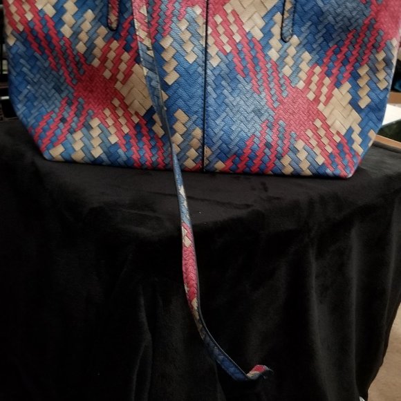 COPY - COPY -- Basket Weave Design - Picture 4 of 13